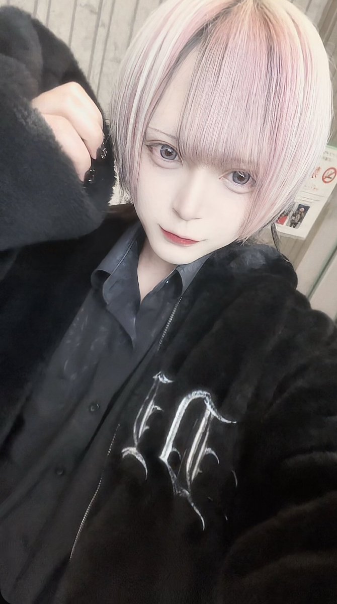 なぎ🥀 第二形態 (@OWLRED_Nagi) / Posts / X