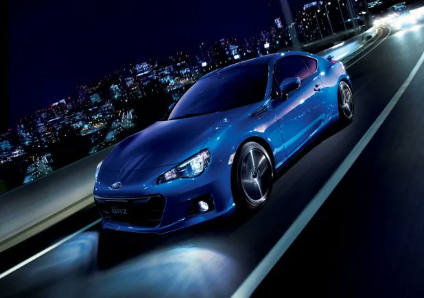 ZC6(ZN6)がデビューした時の上位グレードの純正ホイール、今見ても結構イケてると思うんだよな

17インチだけどデザインのおかげで17.5インチぐらいに見えるし、十字羽根と合わせて再評価きませんかね？