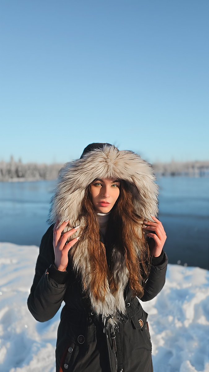 Knie nieder &amp; erfrage 
was du für mich tun kannst. 
Denn mein Wohl steht an 
erster Stelle &amp; ist deine Priorität.
Eine glückliche Lady, 
ist eine zufriedene Lady.
Deine Lebensaufgabe : 
Mach mich glücklich,
damit ich zufrieden bin ☝🏼🖤
