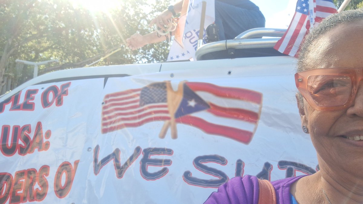 En el edificio federal. Apoyando nuestro militares!!