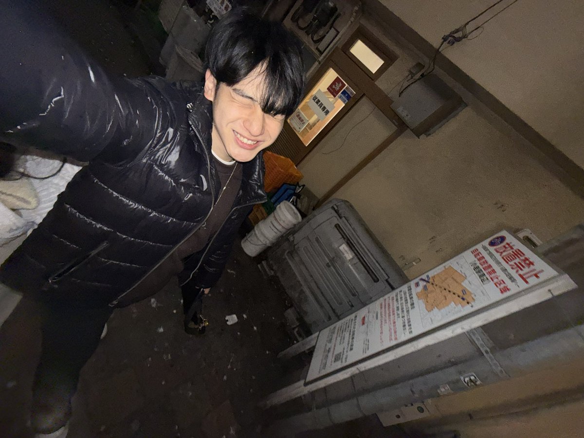 End it up with 1st night in Japan 🇯🇵
ฝากรอฟังเพลงใหม่ผมด้วยนะครับ

#jimmu #japan #vlog #ใครบอกว่าพี่เจ้าชู้