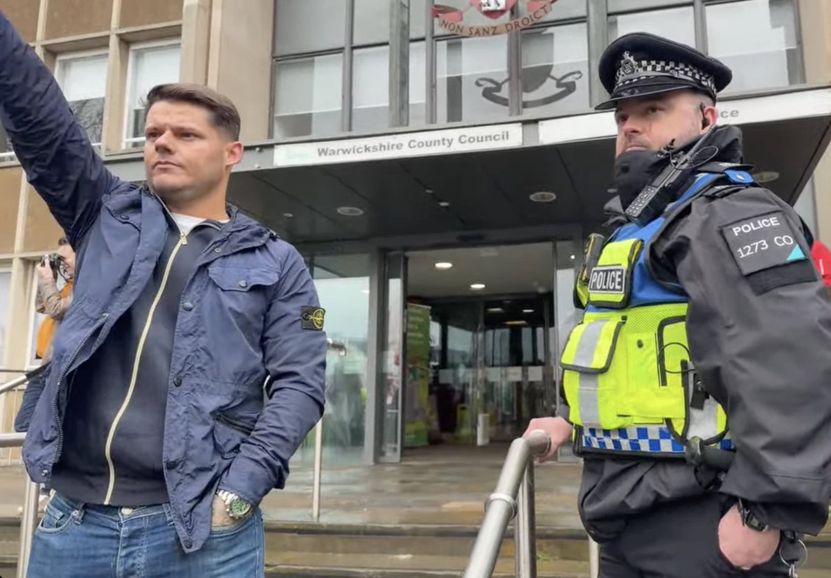HullDockster's tweet photo. @MattHopeNotHate Ryan Ferguson was throwing Nazi salutes all day in Warwick, and shouting Zeig Heils without being arrested. What's going on @warkspolice? https://t.co/rYfvDvoR8B