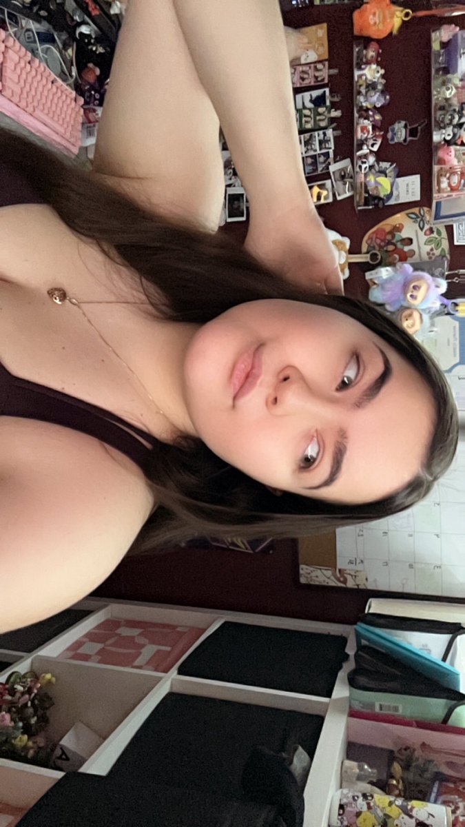 PogGoddess 💦 tweet media