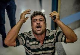 يا منادي لمنْ تنادي فلا حياة لمنْ تنادي فلا احد يسمع شكوك لا احد يرى تلك الخدوش التي في قلبك لا احد يرى كم تتألم كم هي حطم الإلامك وأحزانك كم هي همومك فمهما صرخت لا احد يسمعك صوتك الحزين مهما تألمت وتألمت لن يشعر فيك احد فلا احد يعلم ما بك الا الله