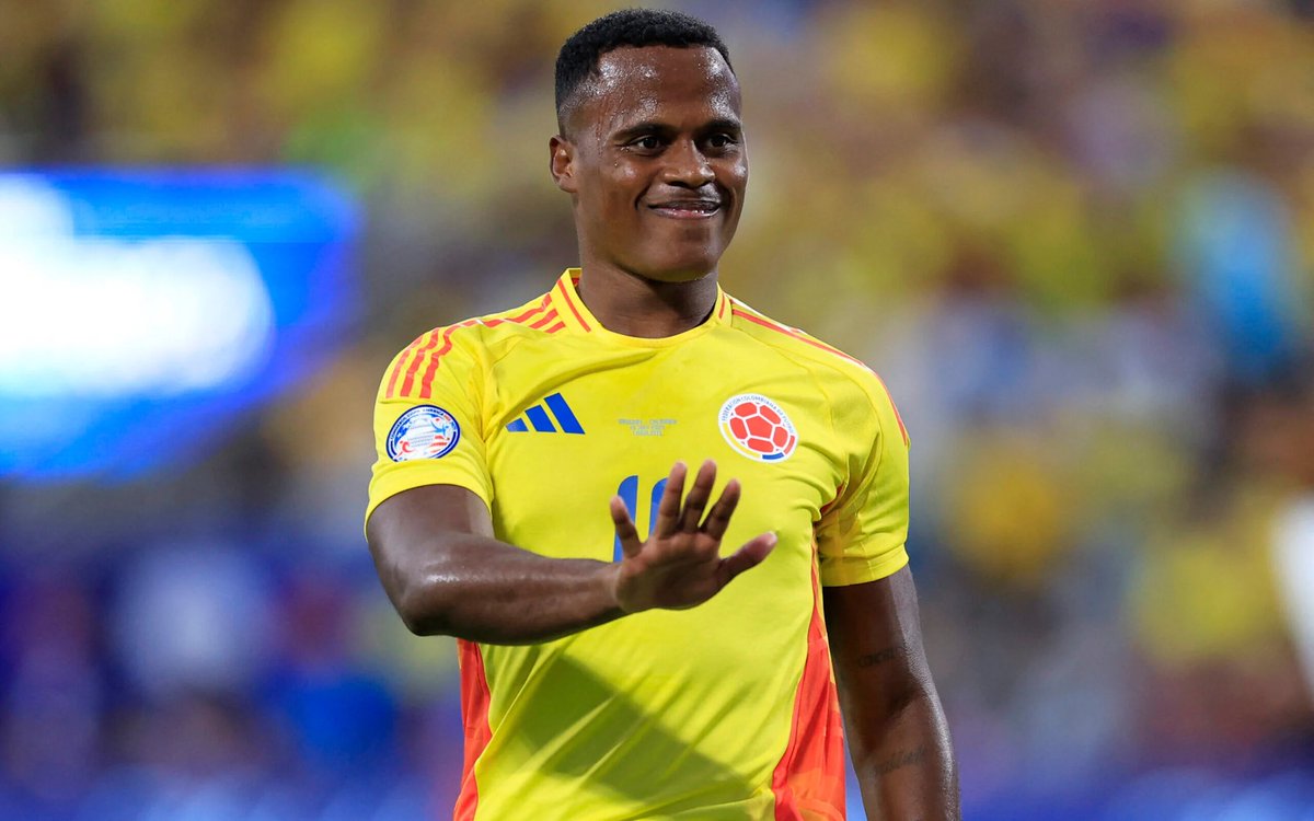 midiasep's tweet photo. CONFIRMADO - Palmeiras oficializou a contratação do atacante John Arias. O colombiano de 28 anos assinou até dezembro de 2029 com o Verdão. Seja bem-vindo! https://t.co/y7U537DP7K