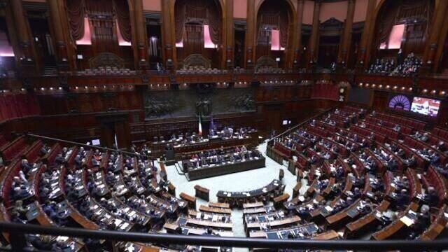 Consiglio dei Ministri n. 160
stampaparlamento.it/2026/02/07/con…
Si è svolta a Palazzo Chigi la riunione del Consiglio dei Ministri.
7 Febbraio 2026
#governo