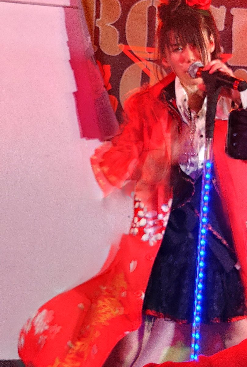 madbear369's tweet image. 大串 奈央のライブを観てきた。先日の日本一周の旅にperiodを打ち、新たな目標を掲げ、そのSTEPの為の主催公演第一弾だった。個性的なゲストの協力によって、楽しいイベントになった✨各ゲストからご当地景品もあったし。
youtu.be/S8MMOxaLJ-8?si…
#大串奈央 #RockOn #JapanCollection #inTOKYO