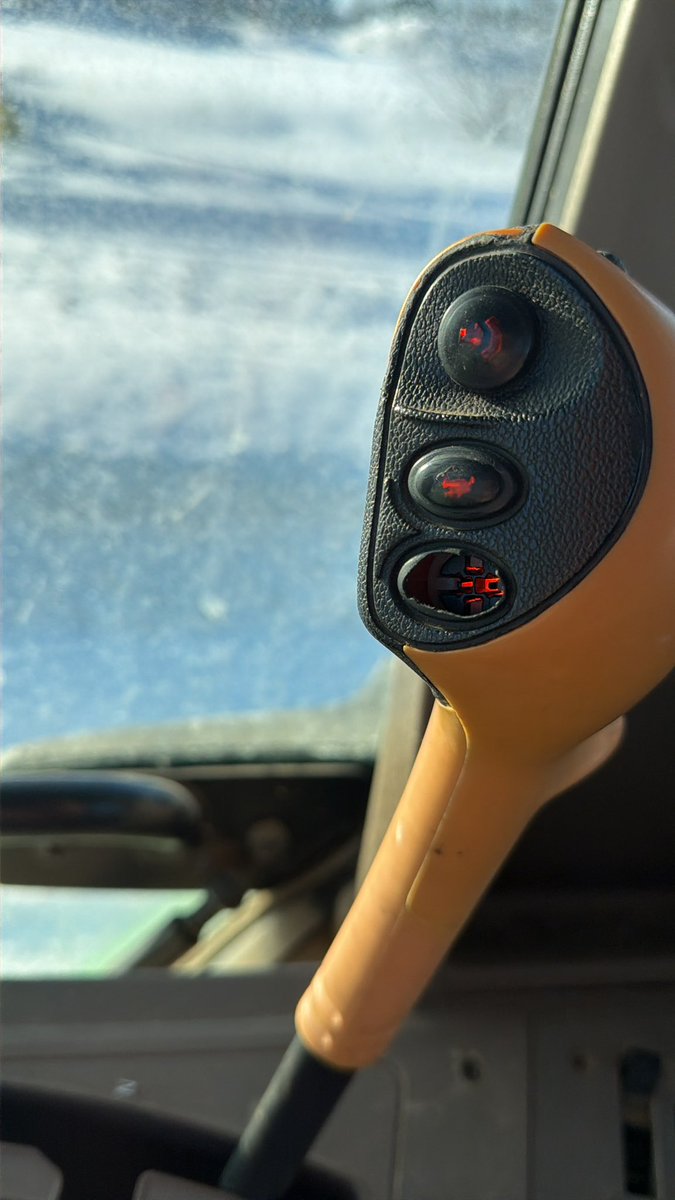 Grayden Mills tweet media