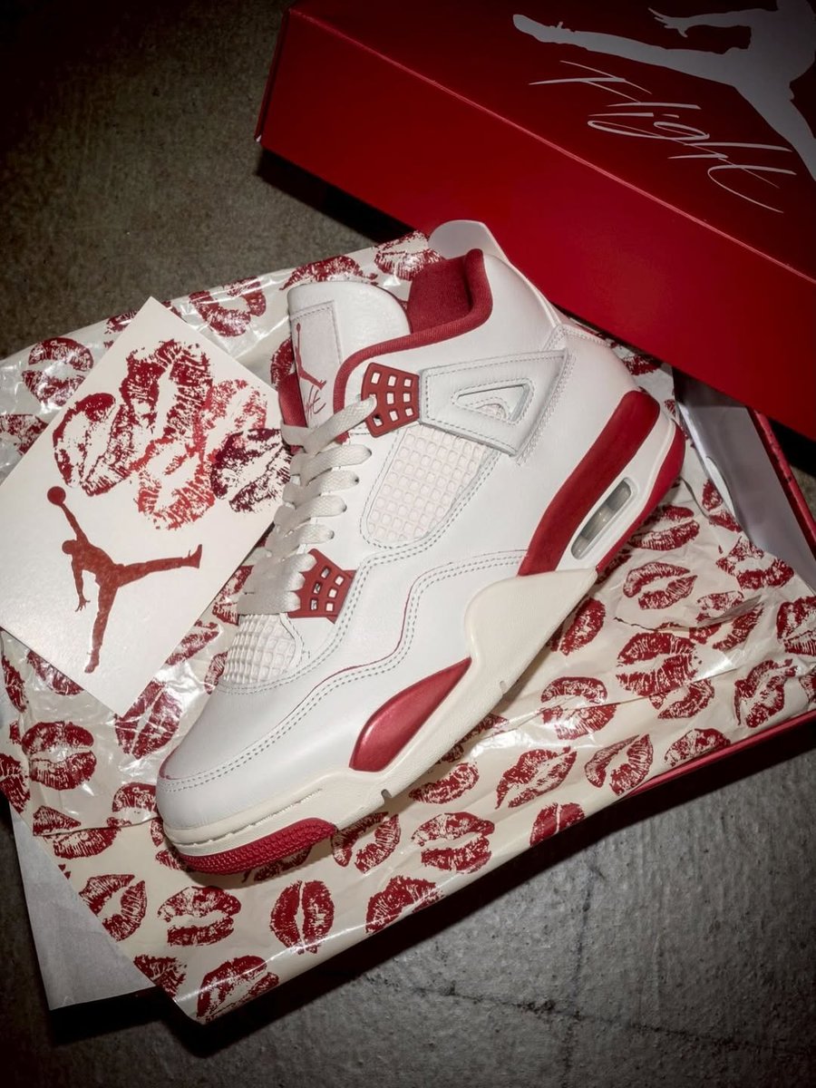 jordan 4 hibbett sports