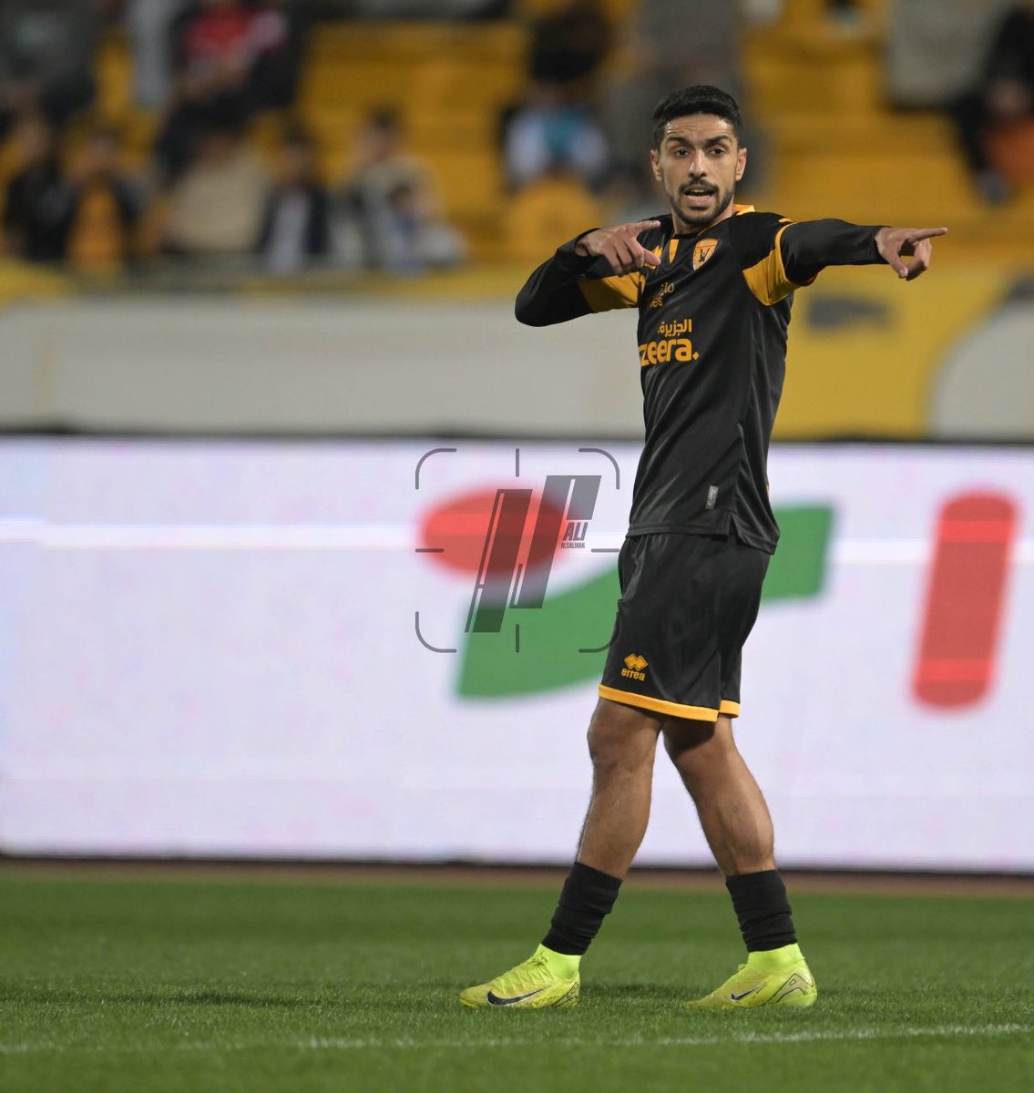 المظلوم اعلاميا ودينمو نادي القادسية عذبي شهاب
يقدم مجهود و مستويات كبيره بأرضيه الملعب 💛
