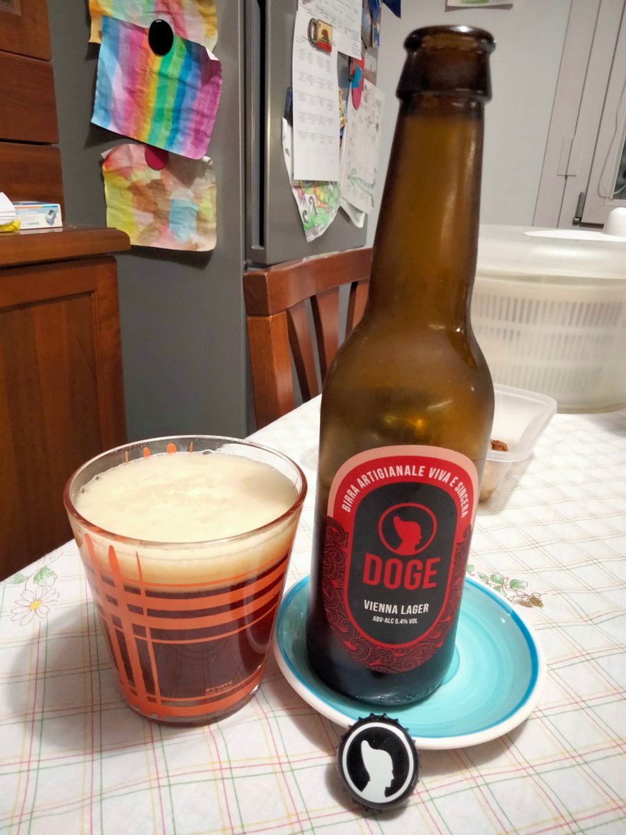 La Vienna Lager del Birrificio del Doge 
#catalogobirre #birreitaliane #birrificiodeldoge #birrevenete @birrificio_del_doge #viennalager