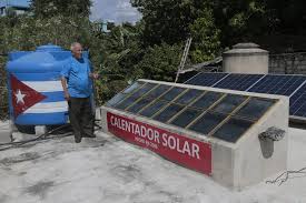 El  #GobiernoDeCuba prioriza la electrificación de servicios esenciales. Se  instalarán sistemas solares en #Policlínicos, hogares de ancianos y para  trabajadores de salud y educación. ¡Un paso clave para la soberanía  energética! 📷 #Cuba #EnergíaRenovable <a href="/odacuba/">Odalys Miranda</a>