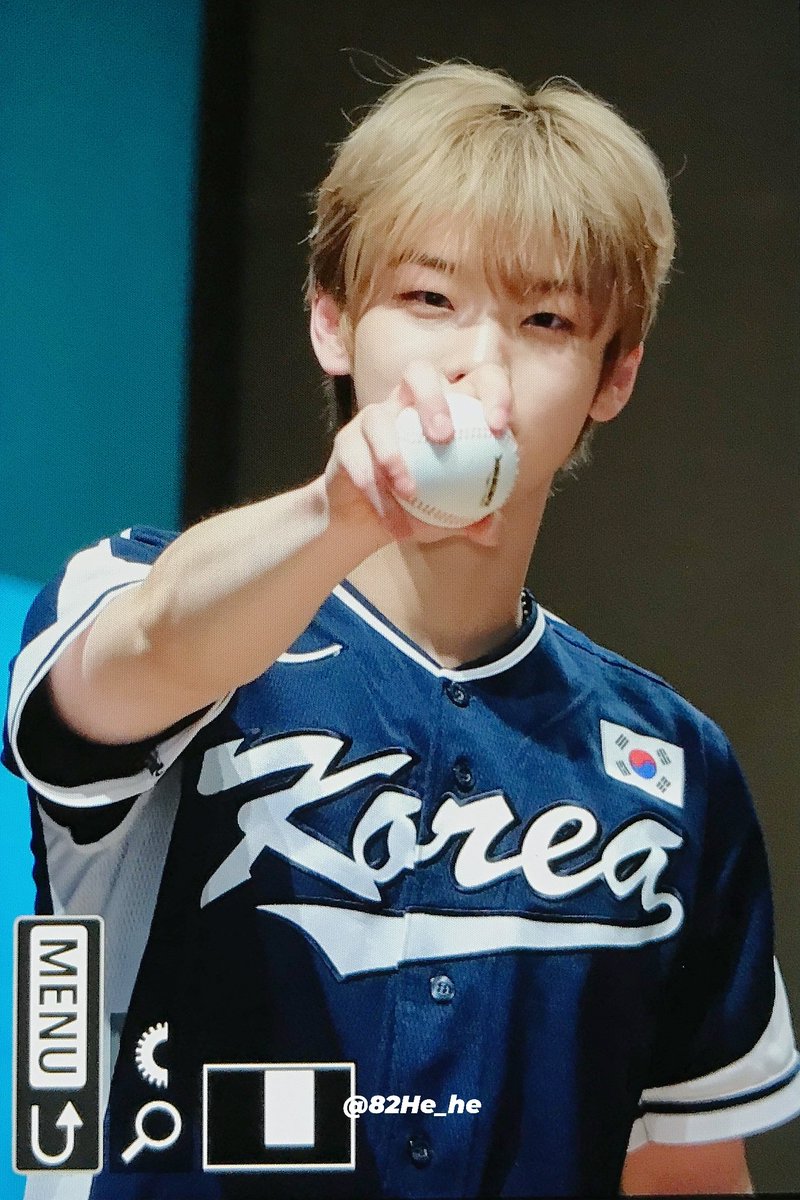 82He_he's tweet image. 260207 pre

#김도균 #KIMDOGYUN #82MAJOR #82메이저