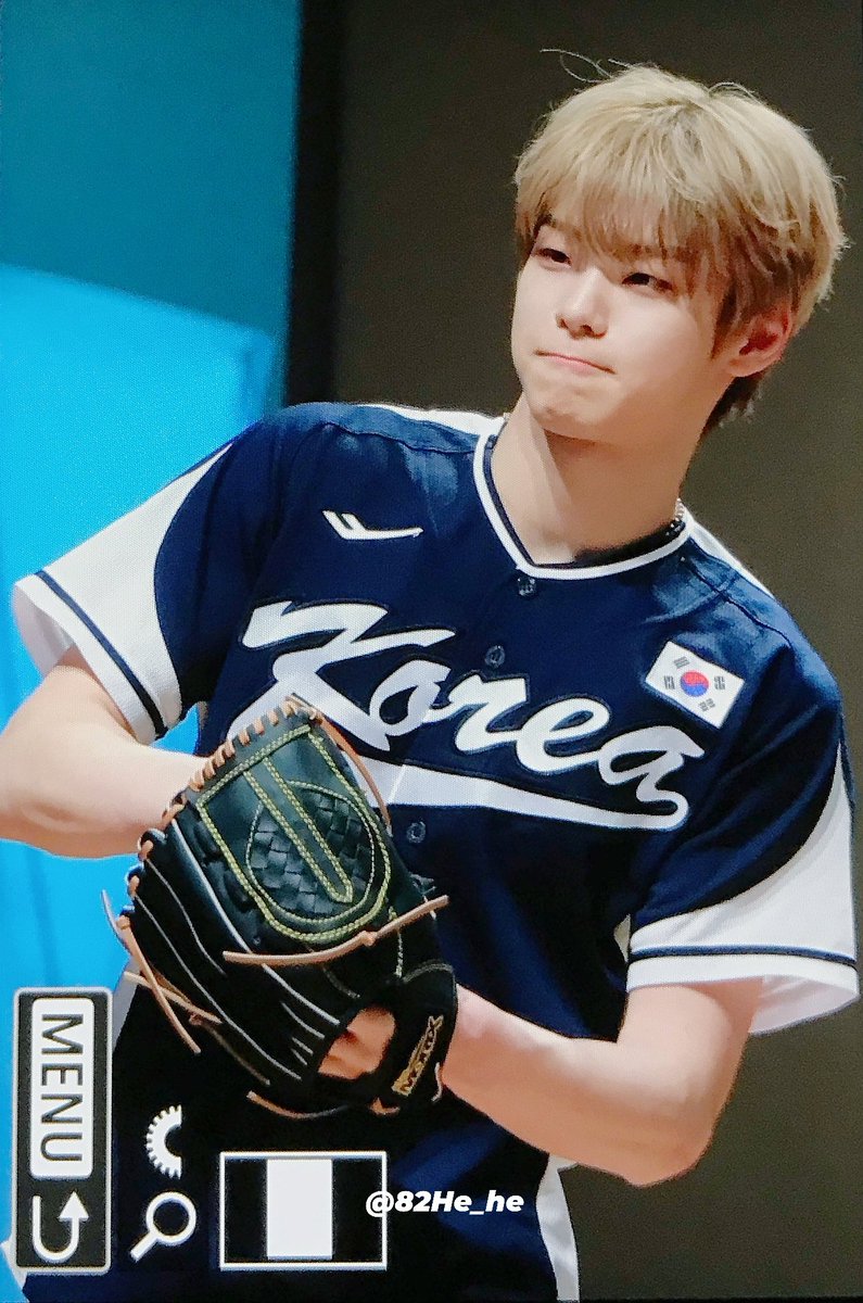 82He_he's tweet image. 260207 pre

#김도균 #KIMDOGYUN #82MAJOR #82메이저