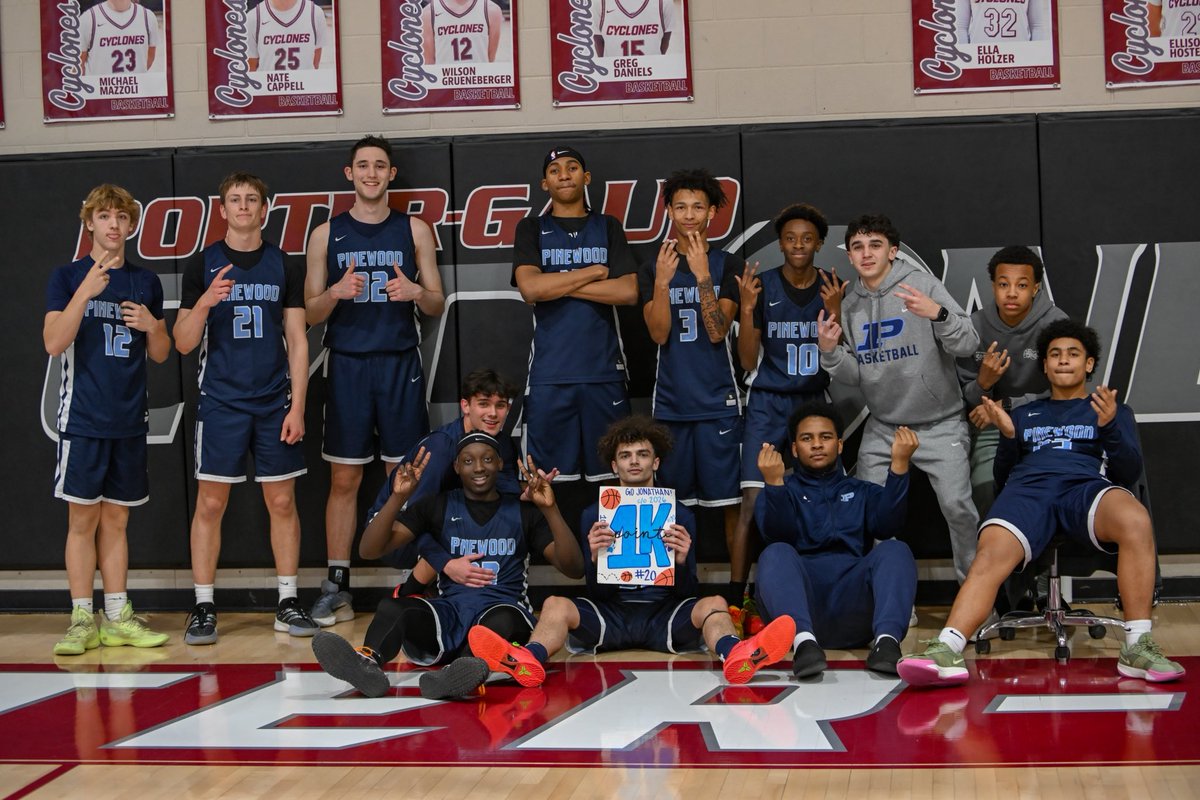 Pinewood Athletics tweet media