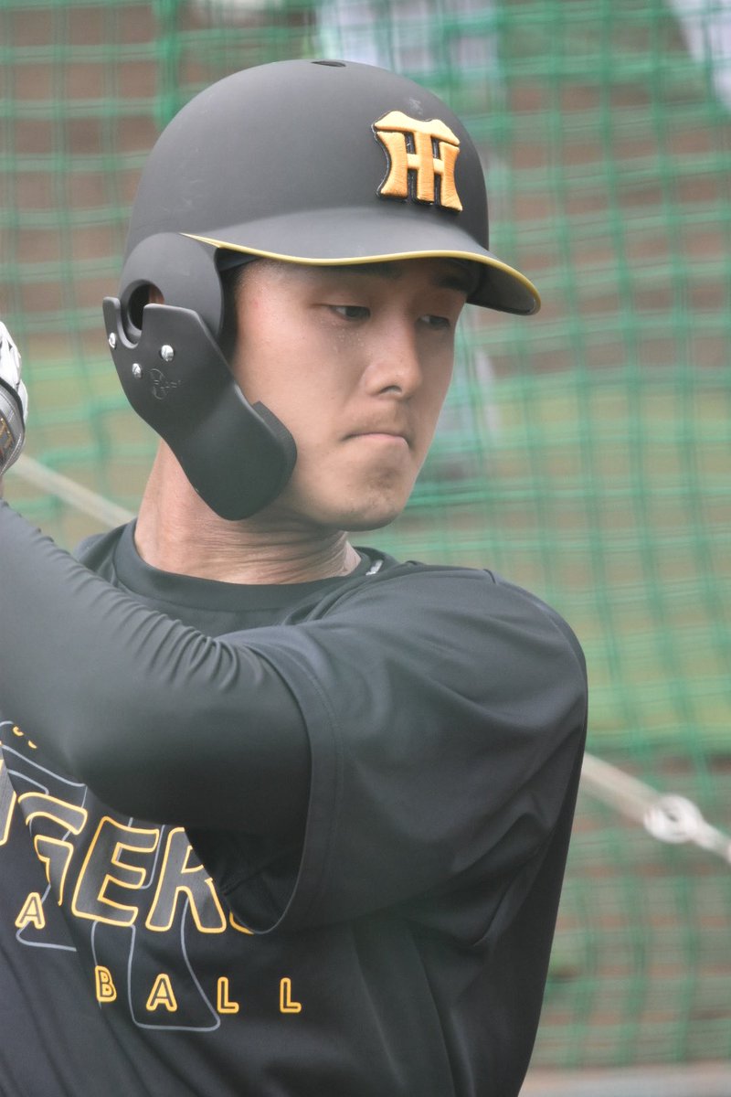 今シーズンも素敵な一年になりますように🌟 #小幡竜平