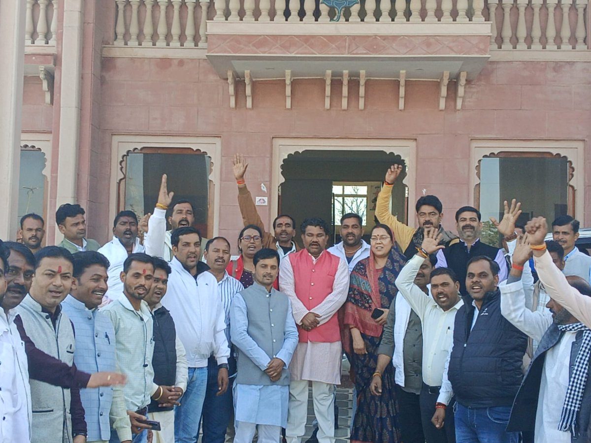 RayShandhya's tweet image. दतिया भाजपा जिला कार्यालय में पार्टी कार्यकर्ताओं, क्षेत्रवासियों आदि से विभिन्न विषयों पर चर्चा की। 

#BhindDatiaLoksabha
#Datia 
#SandhyaRay