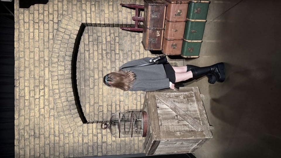 gyojaloversclub's tweet image. #HarryPotter
#WBStudio

📍해리포터 스튜디오 투어

슬리데린 명예 입학생 되어보기 📗