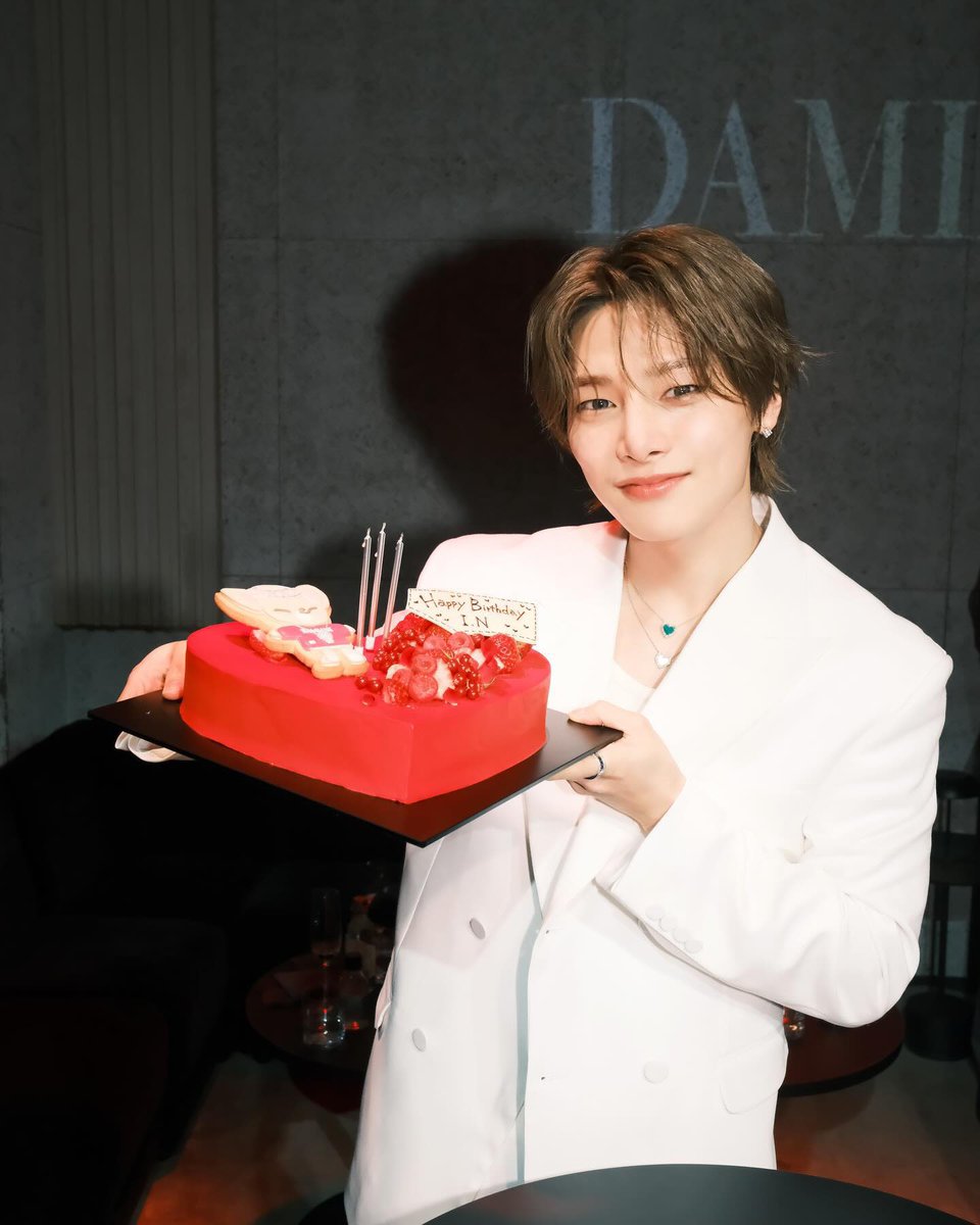 inyenibread's tweet photo. 정이니 생일축하해 사랑해 🩷

#아이엔 #양정인 #_N #스트레이키즈 #StrayKids #이엔이_사랑으로_반죽하는날 #INfinityWithJeongin #HappyINDay https://t.co/1jnPl3MsWl