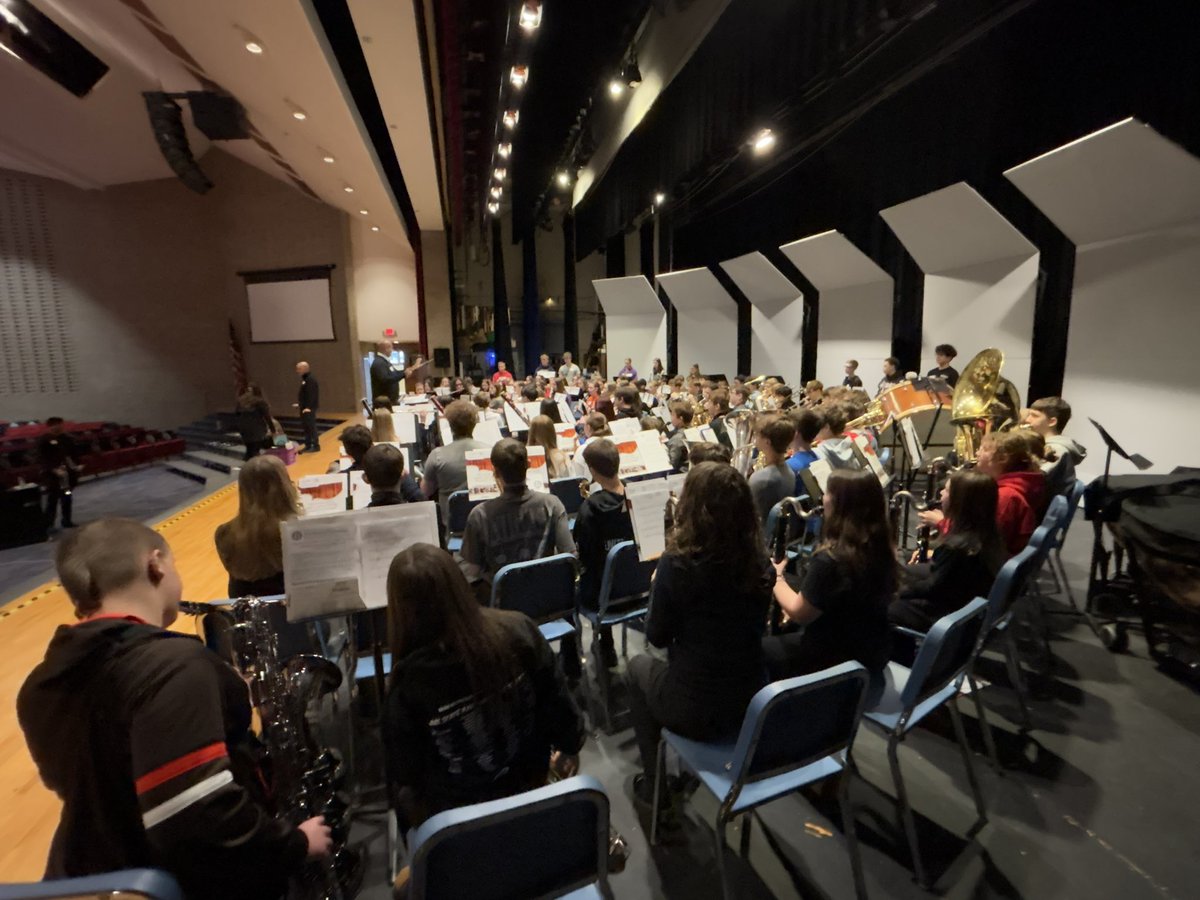 Mightyfalconband tweet media