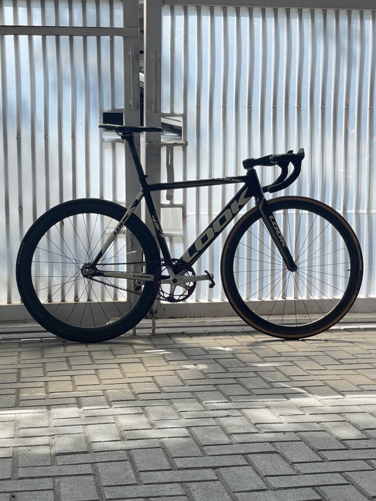 ZanLipek tweet media