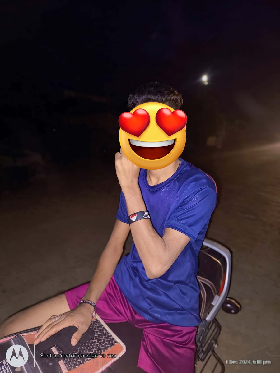 nobitha_nobi14's tweet photo. Na fb lo friend... Masthunadu kurradu do u want ID .... 
Follow my account and Retweet this post
@salman_asib1234 @Radha78118226 @rahul_babeee @arifavijay6 @alphadesi69 @CheekySubBoy @ChoddaVino49889 @crazyboyashu @DineshDine64117 @Desi_Atharv @Unoficially_Gay @hot_____mess https://t.co/l9vmwswoMz