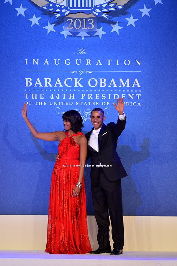 JLNPhotography's tweet photo. U.S. President @BarackObama  and First Lady @MichelleObama presidential inaugural ball at the Walter E. Convention Center ballrooms 📷2013 Photo by: @JohnnyJLouis  | @jlnphotoswires  | @JLNPhotography .com ) https://t.co/dILSHnIPMf
