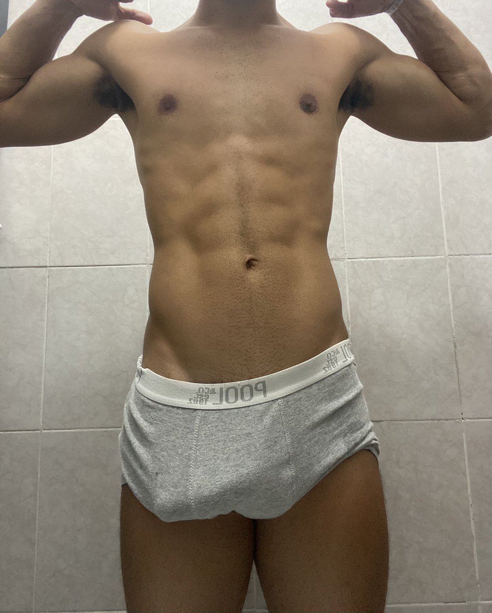 victorbritooliv's tweet photo. 🍆💦 https://t.co/gY2T3wm940