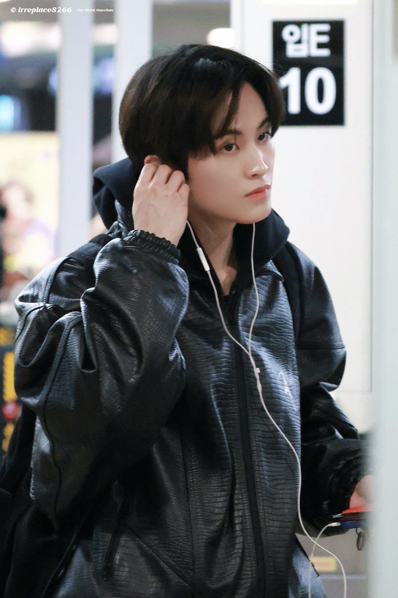 Irreplaceable tweet media