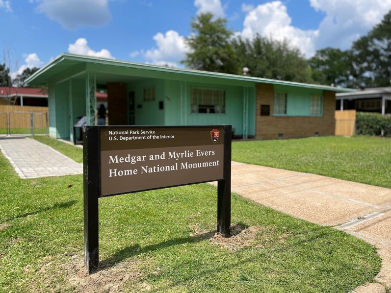 JMitchellNews's tweet photo. I'm interested in talking to people who have taken a tour of the Medgar & Myrlie Evers Home any time since last summer and what your experiences were like. What did the park rangers tell you about Medgar Evers and his life? What did the park rangers tell you about Myrlie Evers and her life? Just email me at jmitchell@mississippitoday.org.