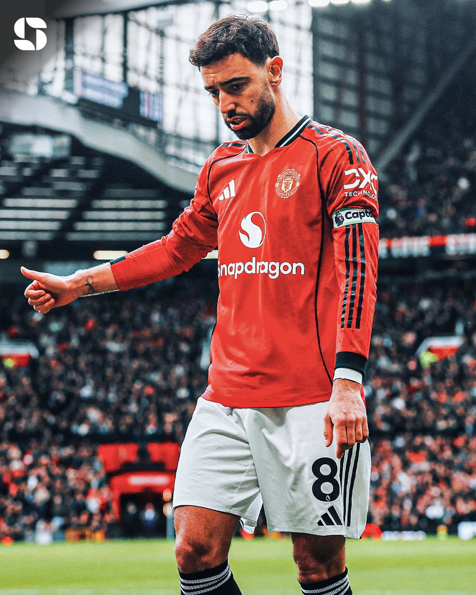 Bruno Fernandes has now been directly involved in 11 goals in his last eight games across all comps:

⚽⚽🅰️ vs Wolves
⚽🅰️ vs Bournemouth 
❌ vs Aston Villa 
🅰️ vs Burnley 
🅰️ vs Man City 
🅰️ vs Arsenal 
🅰️🅰️ vs Fulham 
⚽ vs Tottenham 

Incredible. 👏