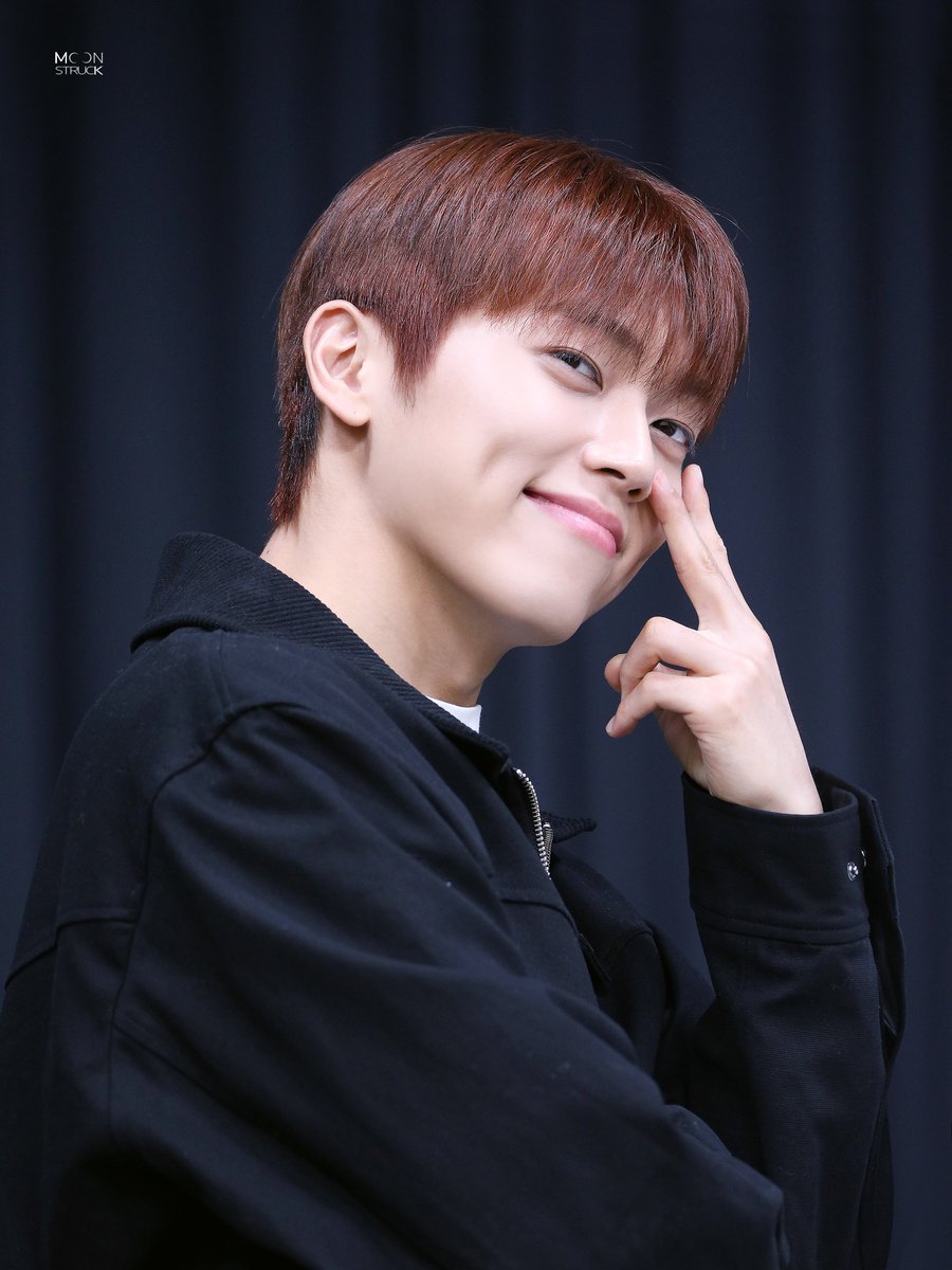 mnstrck1116's tweet image. 251114 점프업 팬싸인회
#온앤오프 #ONF #민균 #MINKYUN