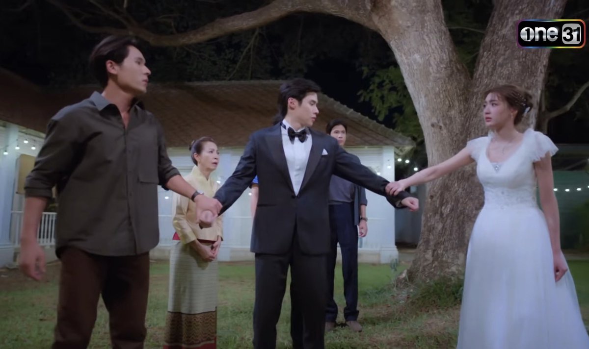 ตัวละคร : รักสามเศร้า
คนดู : โสด

สมการนี้ใครน่าสงสารกว่ากันคะ 🥲

Pearl Peak Series EP7

#สลักรักในแสงจันทร์rerunEP7