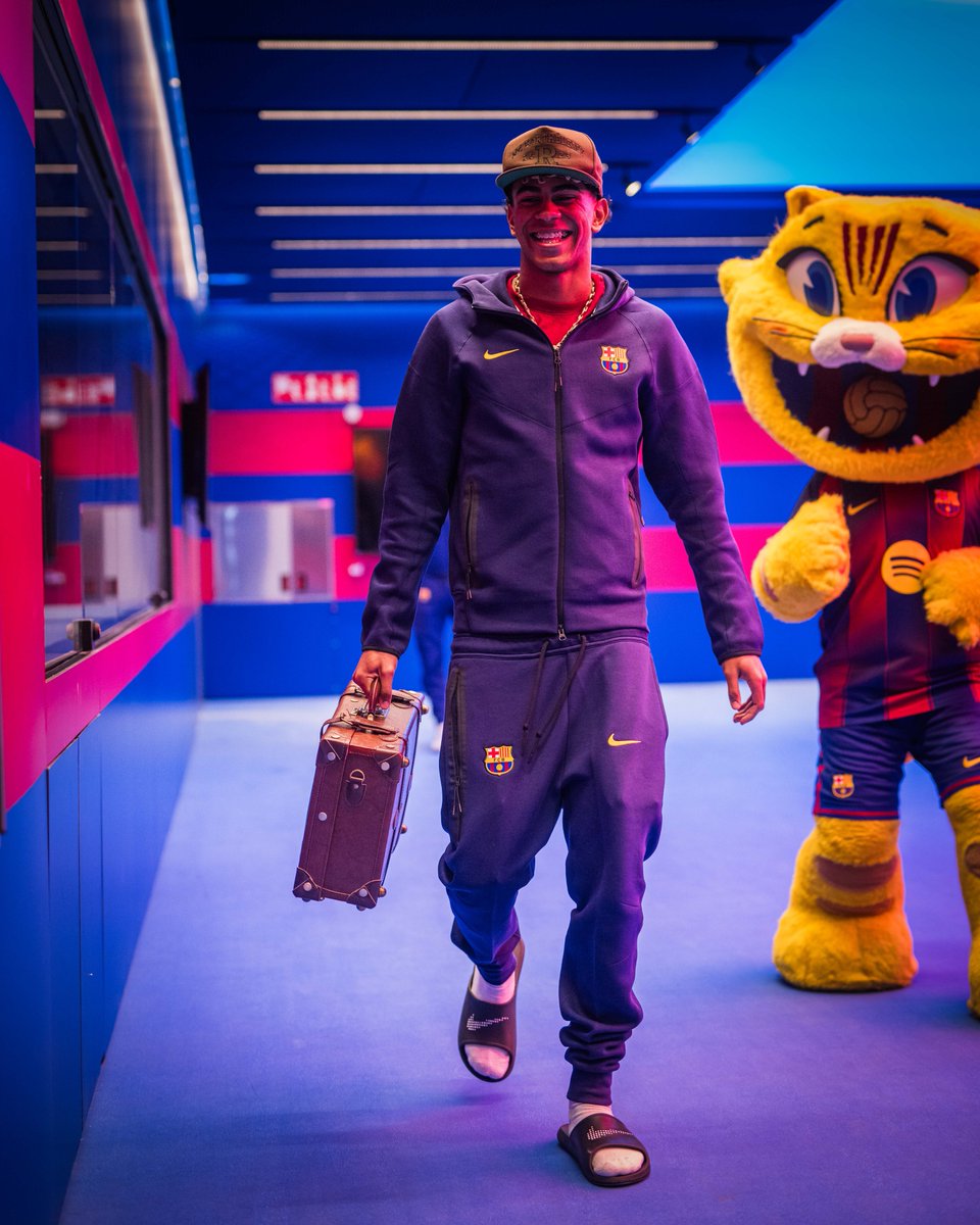 FCBarcelona_es's tweet photo. ¿Cómo están los ánimos? https://t.co/NrmIADPF0e