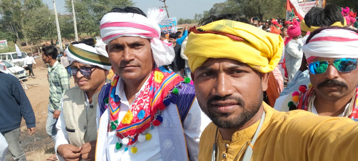 Mayaram Barela ( Awaya ) tweet media
