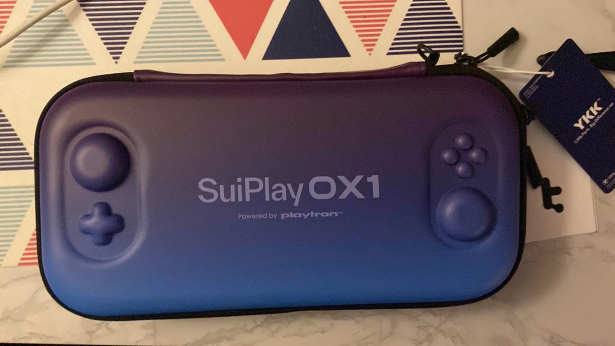 TheBigGarza's tweet photo. The case for the @SuiPlay came in today .. 

Wen 🪂 ? https://t.co/lpB3KmanPr