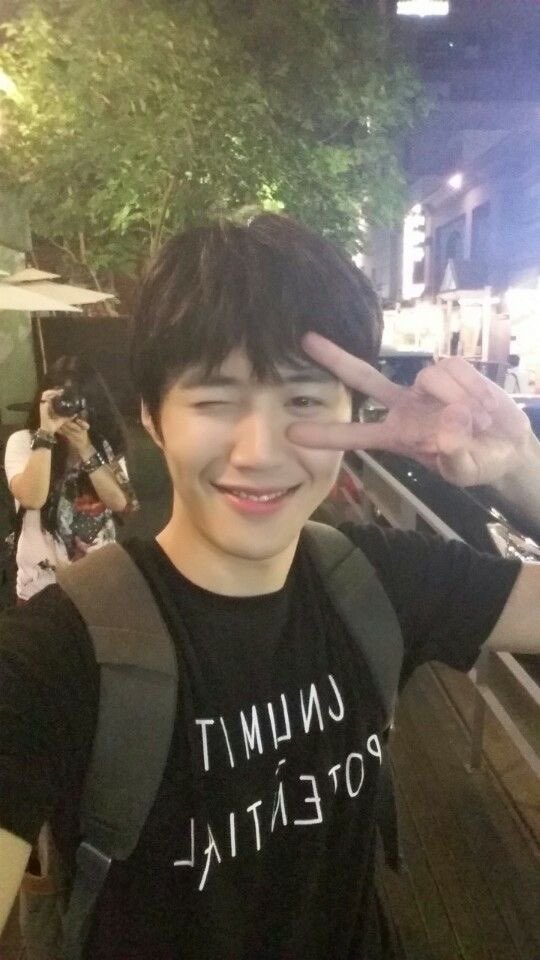 youre_myonlyone's tweet photo. 이 시절 김선호는 그 말로 할 수 없는.. 약간 그 느낌이 있슴 그 뭔지 알지 https://t.co/TfbRPtyaMn