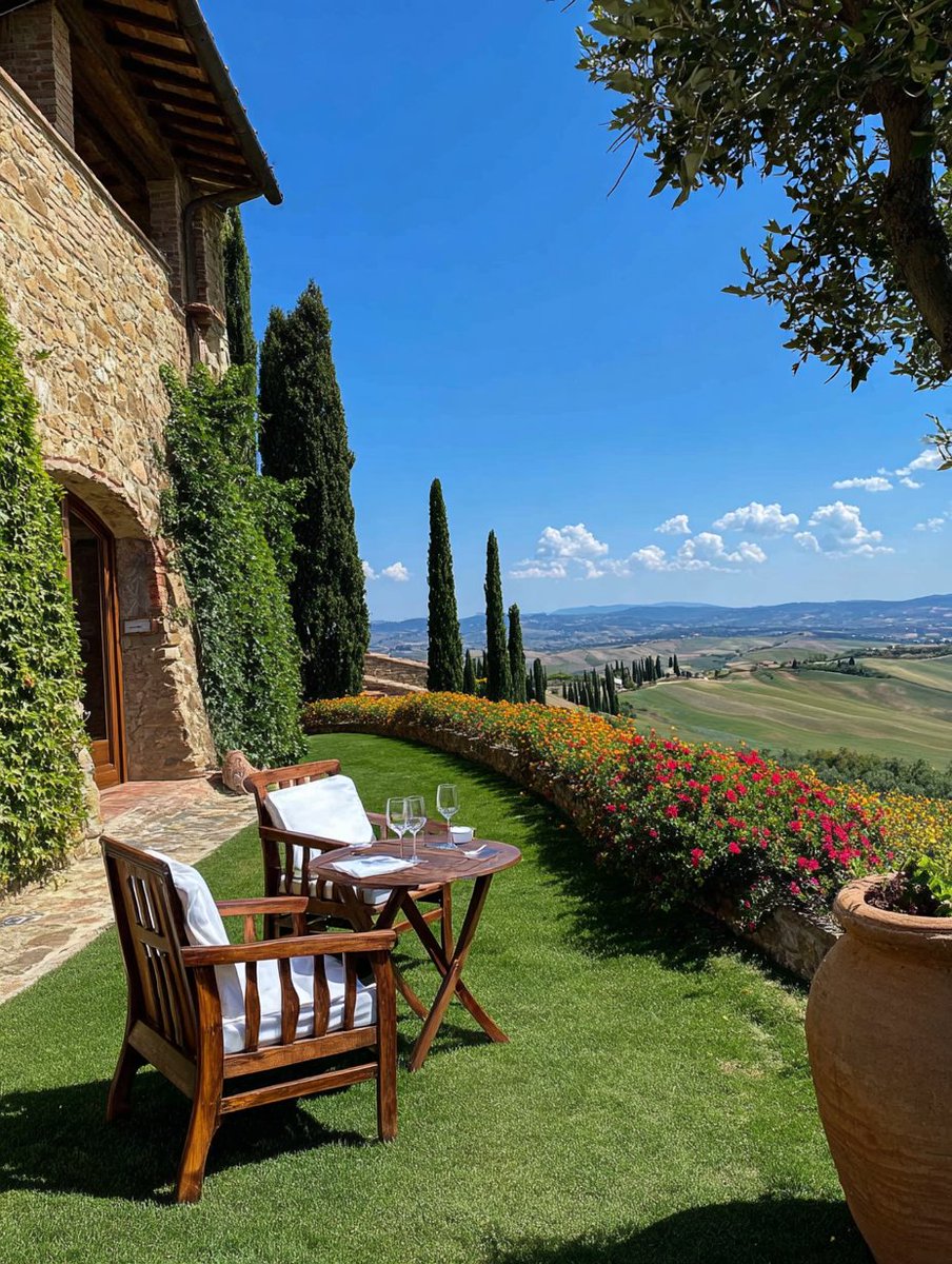 soylebisakinlik's tweet image. tuscany, italy