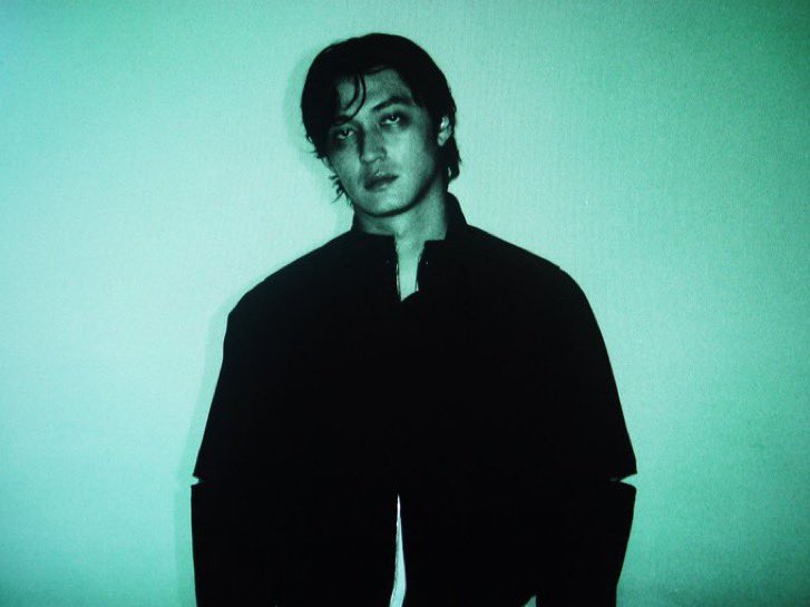 'Piss In The Wind' by Joji earns 22.19 million streams on its first day on the Spotify counter.