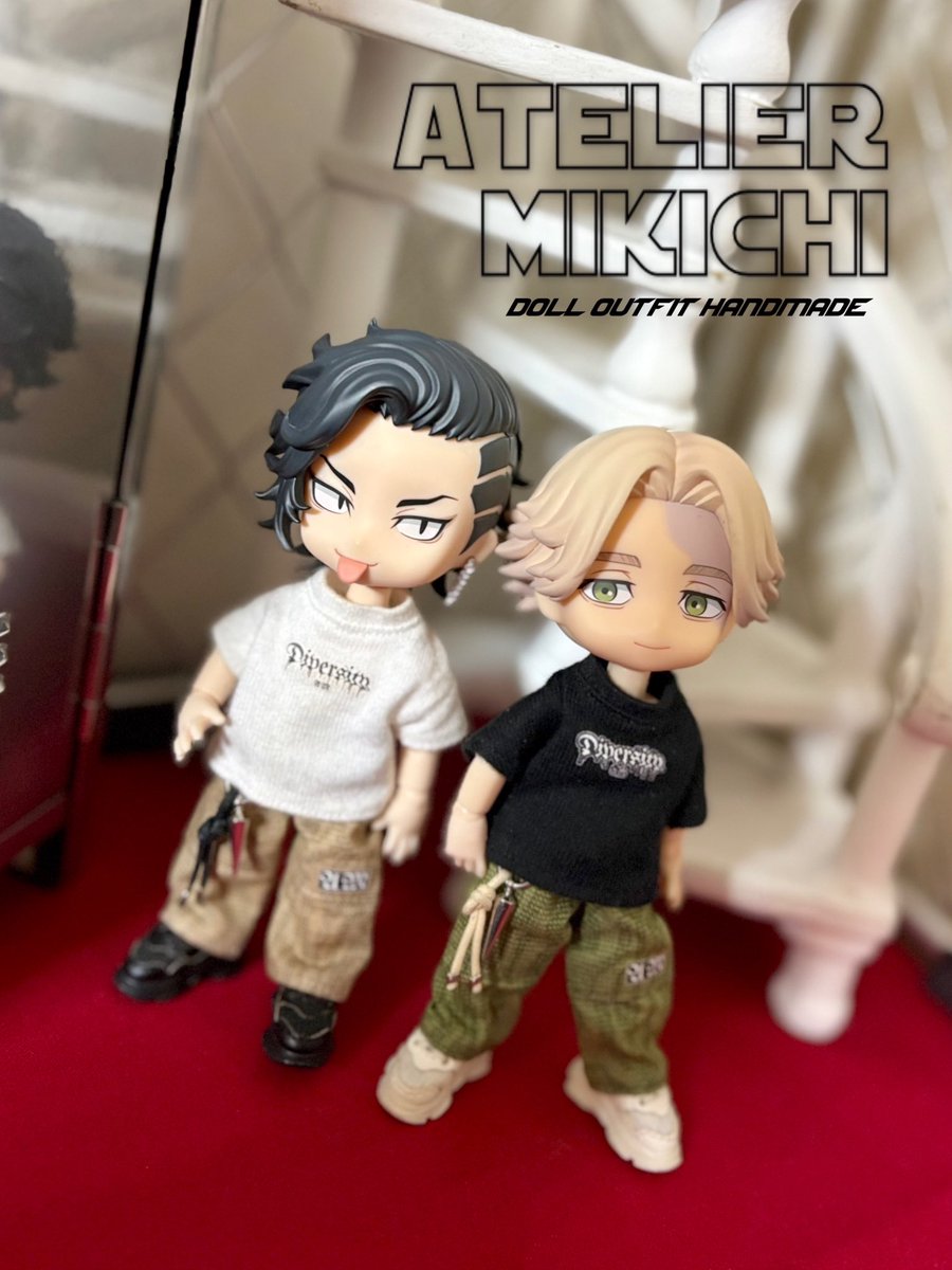 着画です❤️‍🔥 今回のAMロゴパンツは木目調のような模様がポイント