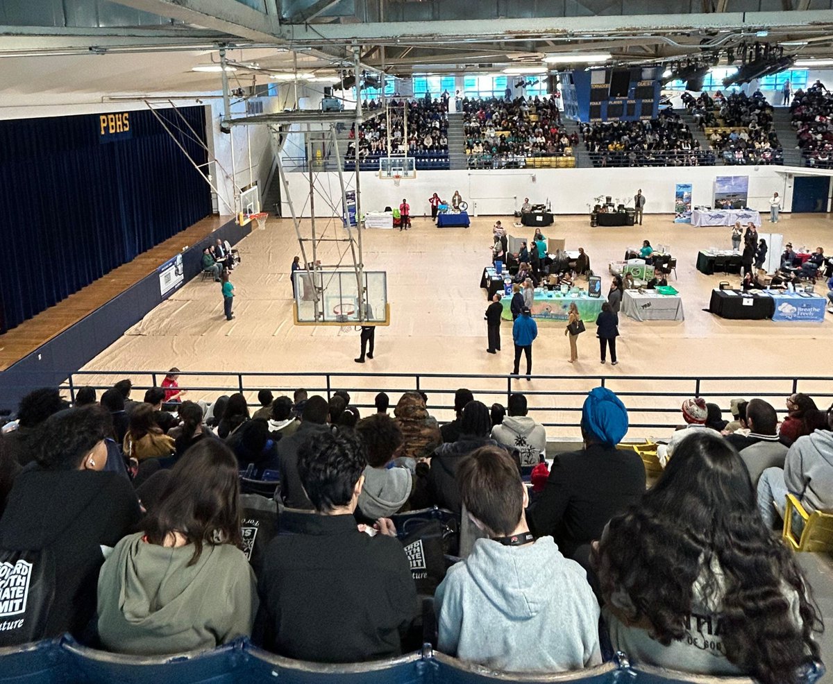 Pines Collegiate Academy 6-12 tweet media