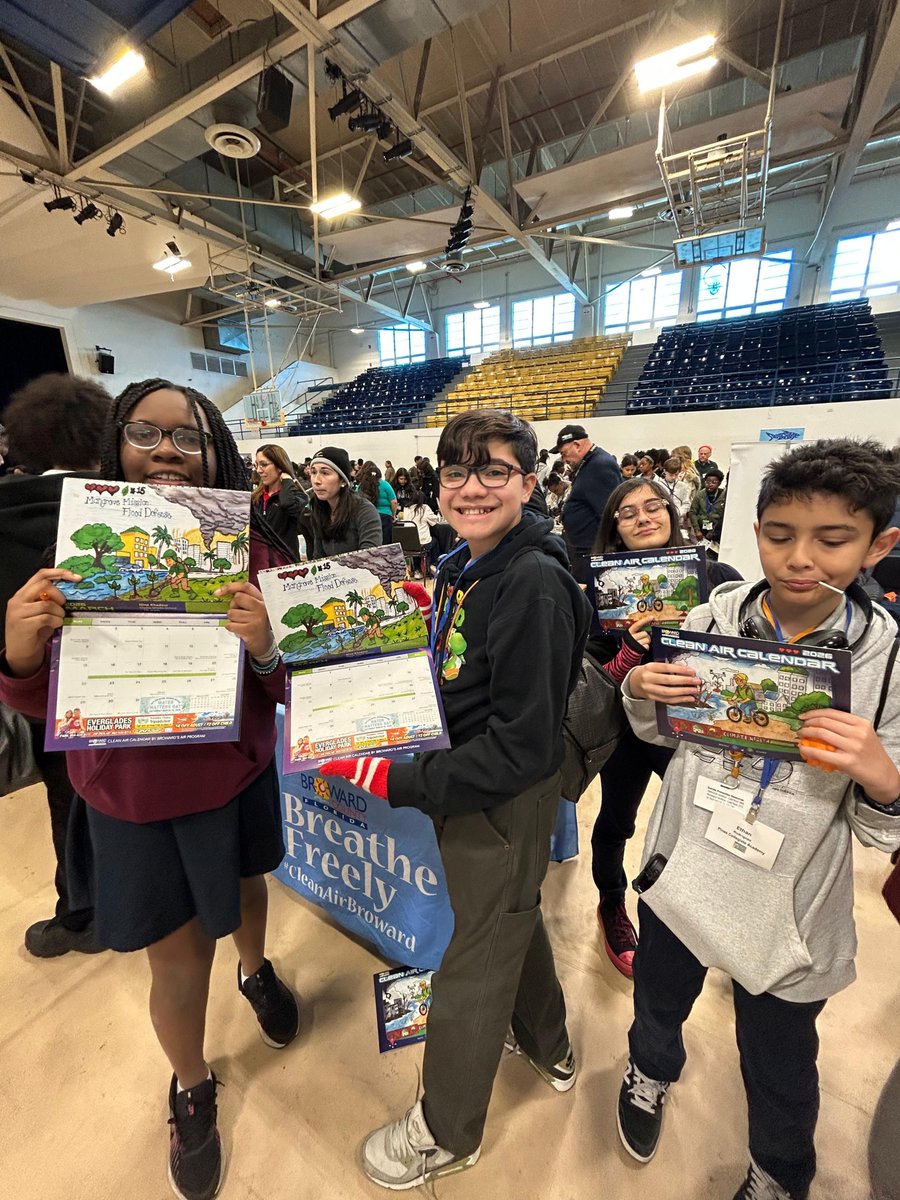 Pines Collegiate Academy 6-12 tweet media