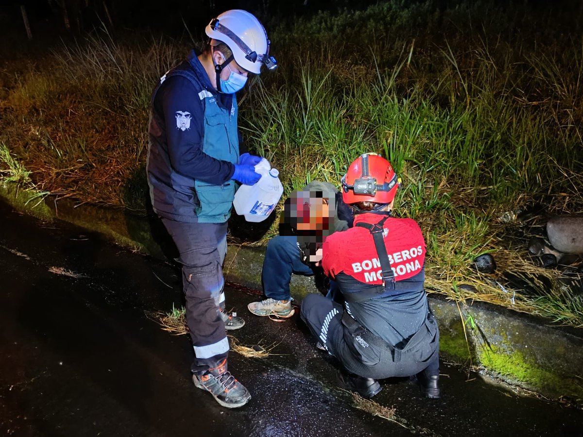 📍 #SevillaDonBosco | (04h38) Desde el sector de Kusuime se reportó a la Central de Emergencias 9⃣-1⃣-1⃣ un siniestro de tránsito entre un automóvil y una motocicleta.

🆘 Desde la Sala Operativa del <a href="/ECU911_/">ECU 911</a> se coordinó la atención con <a href="/PoliciaEcuador/">Policía Ecuador</a> y <a href="/bomberosmorona/">Bomberos GMC Morona</a>, quienes
