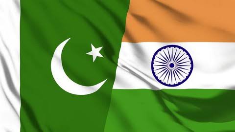 MeghUpdates's tweet photo. 🚨 HUGE! PAKISTAN BENDS DOWN…! 

After announcing a BOYCOTT of the IND–PAK World Cup clash citing Force Majeure, PCB has now APPROACHED ICC for DIALOGUE after being WARNED of legal ramifications and possible SANCTIONS. https://t.co/L047sbQySl