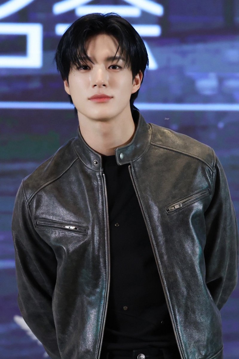 4jn23oo's tweet image. 260207 #제노 #JENO

제노 방식 놀기 신청 같은거랄까 ..