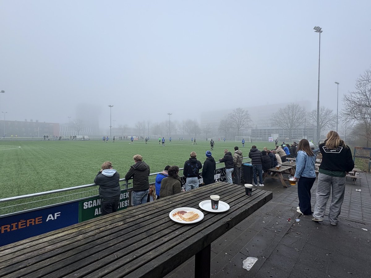 vvhelpman tweet media