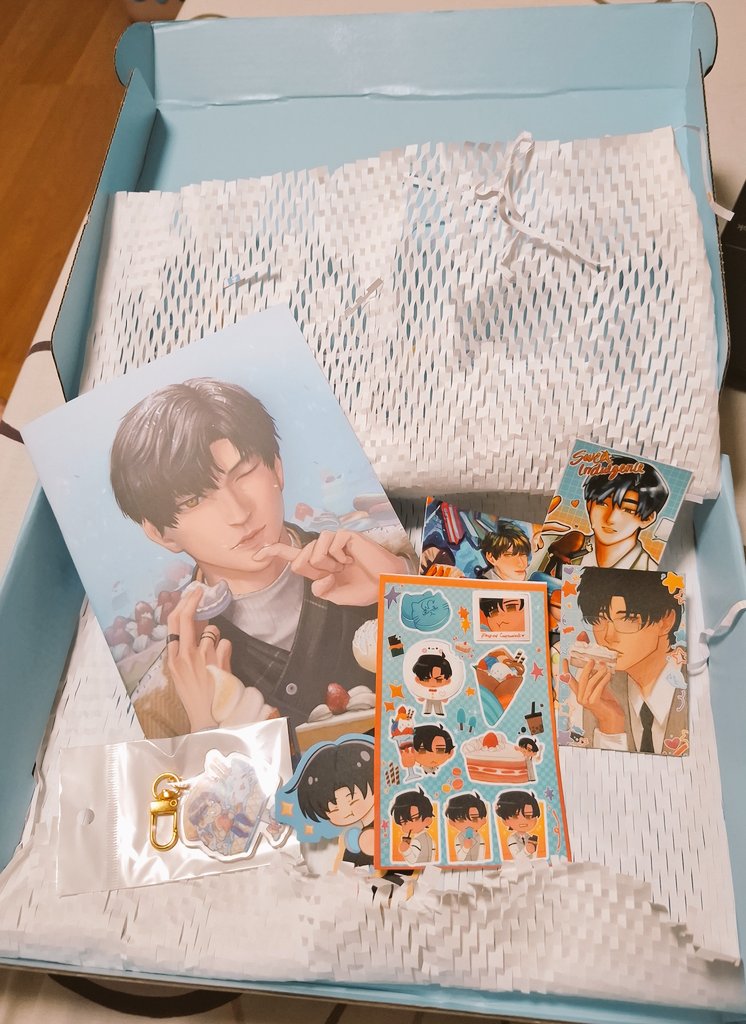 I just got the zine <a href="/FCLaDsFanzine/">Frozen Confections: A LaDs Zayne FanZine</a> AND I LOVE IT SO MUCH 😭🌸 The artists and writers did such a great job 🥺 I can't wait to read the rest of its content! 🌟

(p.s. had to sdd kasi excited HAHA)