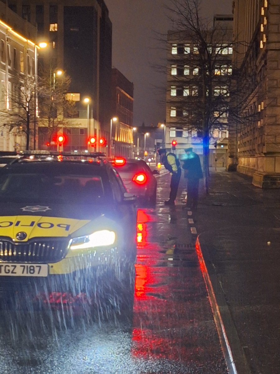 Police Belfast City Centre tweet media
