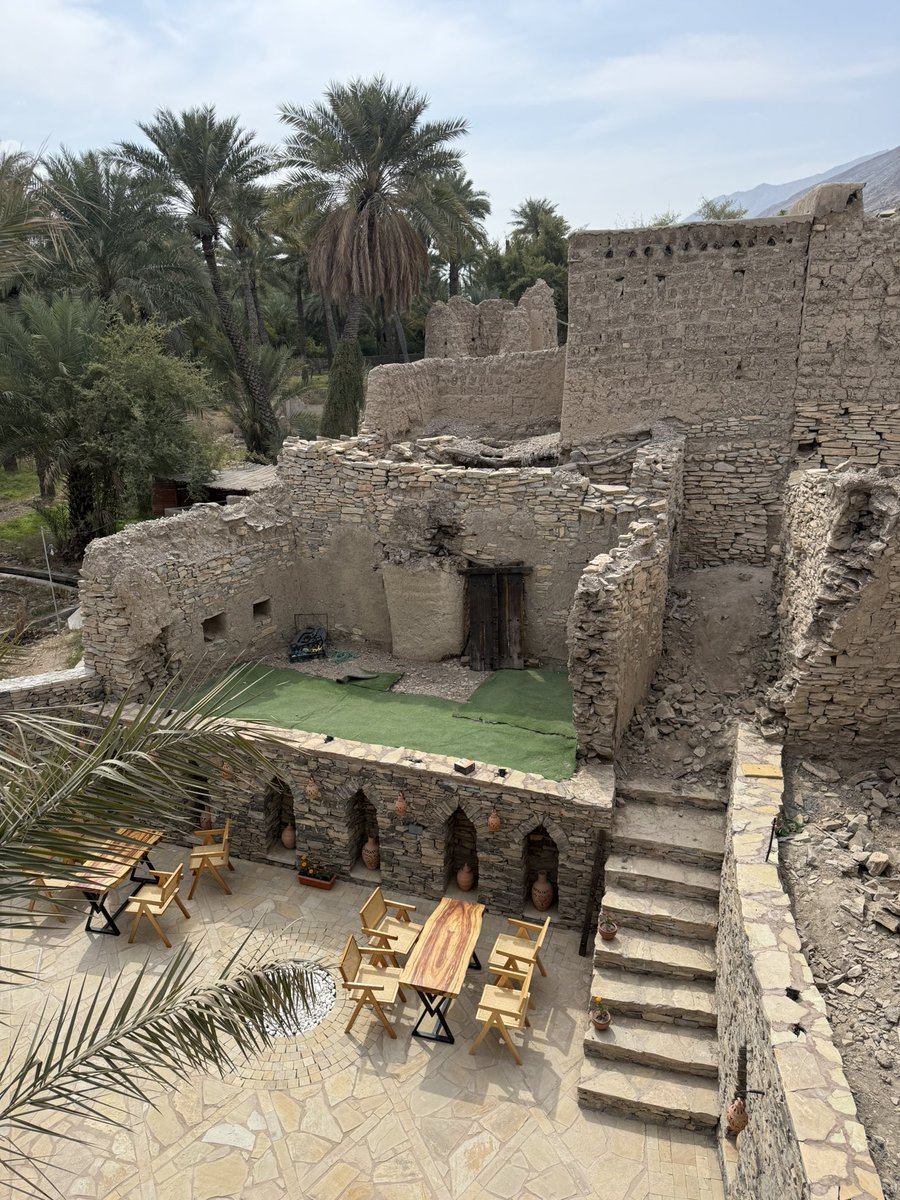 NakhalAdventure's tweet photo. ضمن الرحله الترفيهيه زياره حاره العين بقرية أمطي بولاية  ازكي ، حارة العين إحدى الحارات التاريخية العريقة في ولاية إزكي، وتُجسّد نموذجًا أصيلًا للعمارة العُمانية القديمة ونمط الحياة التقليدي .
يتبع … https://t.co/2YrYwFA1cJ