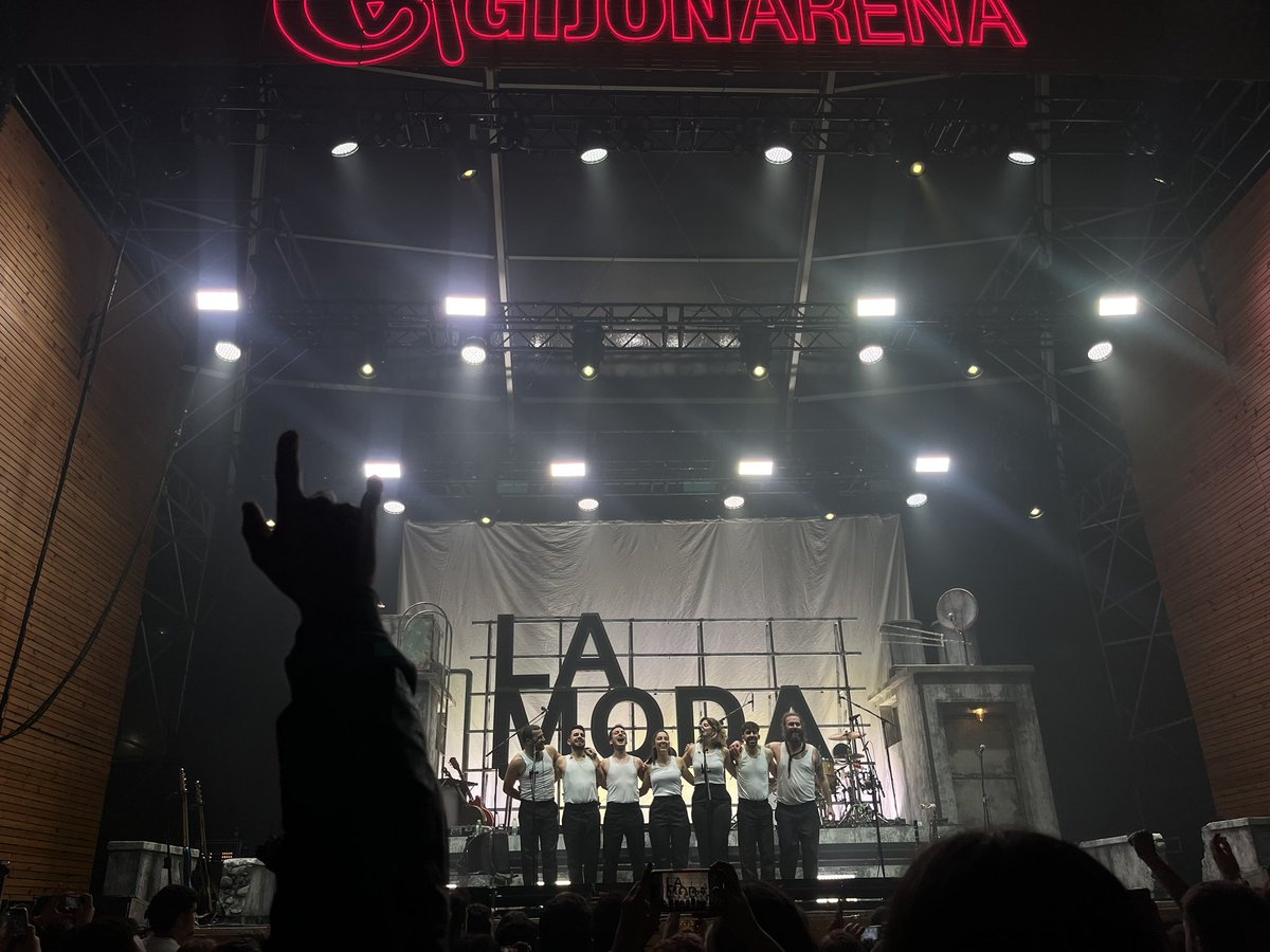Hay un fuego dentro que nos guía desde niños
<a href="/estoesLaMODA/">La M.O.D.A. 𐁇</a> ✨🪄